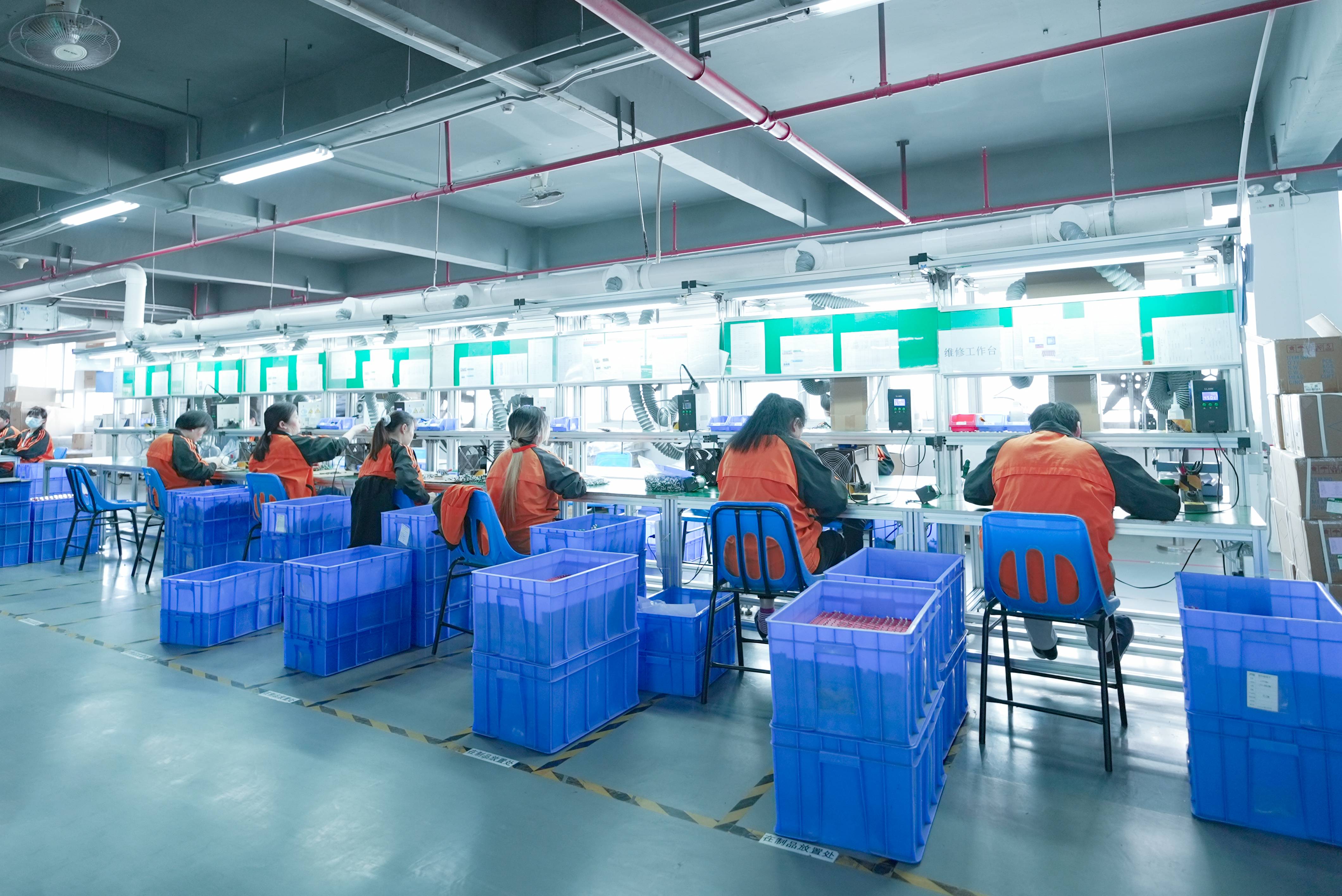 生產(chǎn)車(chē)間