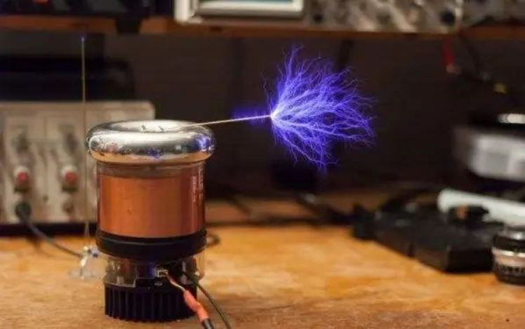 光伏直流SPD—光伏直流SPD內(nèi)MOV的特性表現(xiàn)為熱擊穿